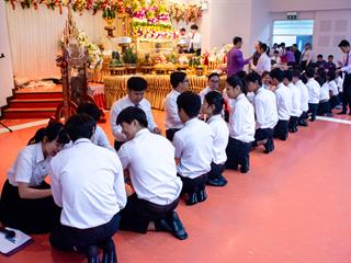 พิธีปลดป้ายพร้อมประดับรุ่นนิสิตปี,1,“ปรเมศร์คเชนทรา”,คณะศิลปศาสตร์,มหาวิทยาลัยพะเยา