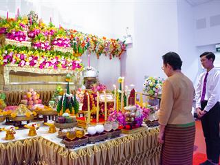 พิธีปลดป้ายพร้อมประดับรุ่นนิสิตปี,1,“ปรเมศร์คเชนทรา”,คณะศิลปศาสตร์,มหาวิทยาลัยพะเยา