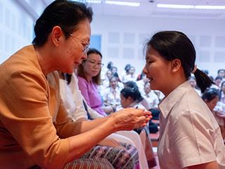 พิธีปลดป้ายพร้อมประดับรุ่นนิสิตปี,1,“ปรเมศร์คเชนทรา”,คณะศิลปศาสตร์,มหาวิทยาลัยพะเยา