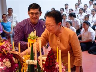 พิธีปลดป้ายพร้อมประดับรุ่นนิสิตปี,1,“ปรเมศร์คเชนทรา”,คณะศิลปศาสตร์,มหาวิทยาลัยพะเยา