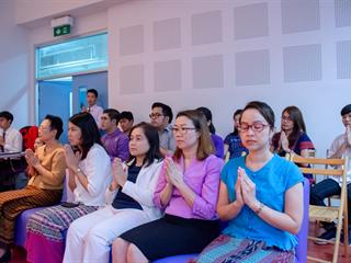 พิธีปลดป้ายพร้อมประดับรุ่นนิสิตปี,1,“ปรเมศร์คเชนทรา”,คณะศิลปศาสตร์,มหาวิทยาลัยพะเยา