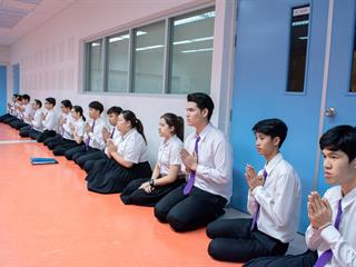 พิธีปลดป้ายพร้อมประดับรุ่นนิสิตปี,1,“ปรเมศร์คเชนทรา”,คณะศิลปศาสตร์,มหาวิทยาลัยพะเยา