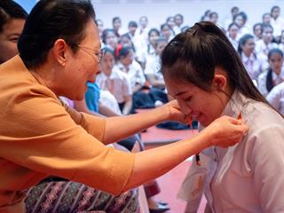 พิธีปลดป้ายพร้อมประดับรุ่นนิสิตปี,1,“ปรเมศร์คเชนทรา”,คณะศิลปศาสตร์,มหาวิทยาลัยพะเยา