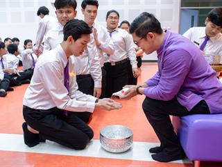 พิธีปลดป้ายพร้อมประดับรุ่นนิสิตปี,1,“ปรเมศร์คเชนทรา”,คณะศิลปศาสตร์,มหาวิทยาลัยพะเยา