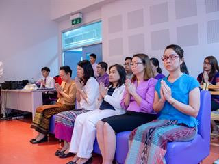 พิธีปลดป้ายพร้อมประดับรุ่นนิสิตปี,1,“ปรเมศร์คเชนทรา”,คณะศิลปศาสตร์,มหาวิทยาลัยพะเยา