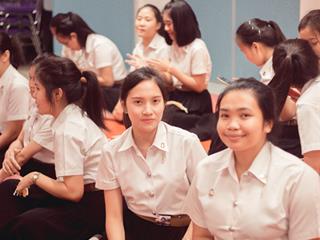 พิธีปลดป้ายพร้อมประดับรุ่นนิสิตปี,1,“ปรเมศร์คเชนทรา”,คณะศิลปศาสตร์,มหาวิทยาลัยพะเยา