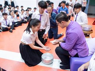 พิธีปลดป้ายพร้อมประดับรุ่นนิสิตปี,1,“ปรเมศร์คเชนทรา”,คณะศิลปศาสตร์,มหาวิทยาลัยพะเยา