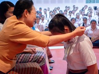 พิธีปลดป้ายพร้อมประดับรุ่นนิสิตปี,1,“ปรเมศร์คเชนทรา”,คณะศิลปศาสตร์,มหาวิทยาลัยพะเยา