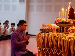 พิธีปลดป้ายพร้อมประดับรุ่นนิสิตปี,1,“ปรเมศร์คเชนทรา”,คณะศิลปศาสตร์,มหาวิทยาลัยพะเยา