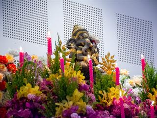 พิธีปลดป้ายพร้อมประดับรุ่นนิสิตปี,1,“ปรเมศร์คเชนทรา”,คณะศิลปศาสตร์,มหาวิทยาลัยพะเยา