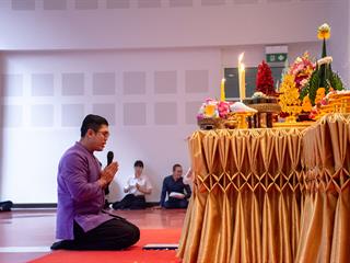 พิธีปลดป้ายพร้อมประดับรุ่นนิสิตปี,1,“ปรเมศร์คเชนทรา”,คณะศิลปศาสตร์,มหาวิทยาลัยพะเยา