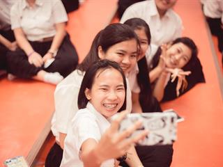 พิธีปลดป้ายพร้อมประดับรุ่นนิสิตปี,1,“ปรเมศร์คเชนทรา”,คณะศิลปศาสตร์,มหาวิทยาลัยพะเยา