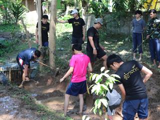 คณะรัฐศาสตร์และสังคมศาสตร์,มหาวิทยาลัยพะเยา,ร่วมดำเนินกิจกรรม,1,คณะ,1,ฝายชะลอน้ำ,ตามรอยพ่อสืบสานพระราชปณิธานในหลวงรัชกาลที่,9,ณ,ห้วยเคียน,โรงเรียนบ้านห้วยเคียน,ต.แม่กา,อ.เมืองพะเยา,จ.พะเยา,