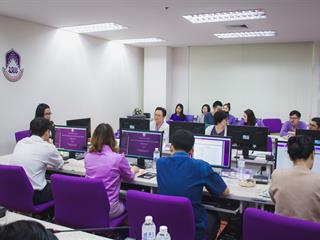 ผู้บริหารและบุคลากรคณะศิลปศาสตร์,มหาวิทยาลัยพะเยาได้ต้อนรับ,อาจารย์,จีรนันท์,ทองเจริญ,จากคณะสิ่งแวดล้อมและทรัพยากรศาสตร์,มหาวิทยาลัยมหิดล