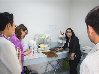 ผู้บริหารและบุคลากรคณะศิลปศาสตร์,มหาวิทยาลัยพะเยาได้ต้อนรับ,อาจารย์,จีรนันท์,ทองเจริญ,จากคณะสิ่งแวดล้อมและทรัพยากรศาสตร์,มหาวิทยาลัยมหิดล