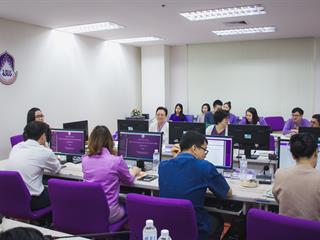 ผู้บริหารและบุคลากรคณะศิลปศาสตร์,มหาวิทยาลัยพะเยาได้ต้อนรับ,อาจารย์,จีรนันท์,ทองเจริญ,จากคณะสิ่งแวดล้อมและทรัพยากรศาสตร์,มหาวิทยาลัยมหิดล