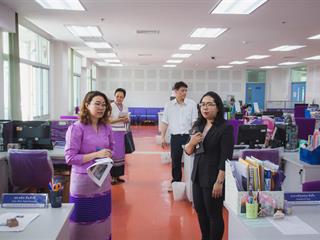 ผู้บริหารและบุคลากรคณะศิลปศาสตร์,มหาวิทยาลัยพะเยาได้ต้อนรับ,อาจารย์,จีรนันท์,ทองเจริญ,จากคณะสิ่งแวดล้อมและทรัพยากรศาสตร์,มหาวิทยาลัยมหิดล