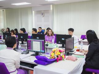 ผู้บริหารและบุคลากรคณะศิลปศาสตร์,มหาวิทยาลัยพะเยาได้ต้อนรับ,อาจารย์,จีรนันท์,ทองเจริญ,จากคณะสิ่งแวดล้อมและทรัพยากรศาสตร์,มหาวิทยาลัยมหิดล