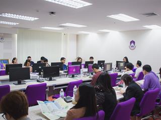 ผู้บริหารและบุคลากรคณะศิลปศาสตร์,มหาวิทยาลัยพะเยาได้ต้อนรับ,อาจารย์,จีรนันท์,ทองเจริญ,จากคณะสิ่งแวดล้อมและทรัพยากรศาสตร์,มหาวิทยาลัยมหิดล