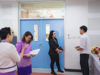 ผู้บริหารและบุคลากรคณะศิลปศาสตร์,มหาวิทยาลัยพะเยาได้ต้อนรับ,อาจารย์,จีรนันท์,ทองเจริญ,จากคณะสิ่งแวดล้อมและทรัพยากรศาสตร์,มหาวิทยาลัยมหิดล