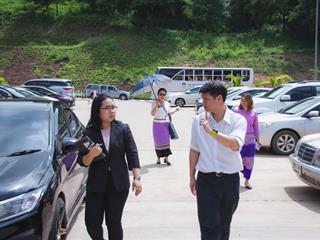 ผู้บริหารและบุคลากรคณะศิลปศาสตร์,มหาวิทยาลัยพะเยาได้ต้อนรับ,อาจารย์,จีรนันท์,ทองเจริญ,จากคณะสิ่งแวดล้อมและทรัพยากรศาสตร์,มหาวิทยาลัยมหิดล