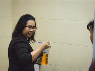ผู้บริหารและบุคลากรคณะศิลปศาสตร์,มหาวิทยาลัยพะเยาได้ต้อนรับ,อาจารย์,จีรนันท์,ทองเจริญ,จากคณะสิ่งแวดล้อมและทรัพยากรศาสตร์,มหาวิทยาลัยมหิดล