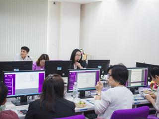 ผู้บริหารและบุคลากรคณะศิลปศาสตร์,มหาวิทยาลัยพะเยาได้ต้อนรับ,อาจารย์,จีรนันท์,ทองเจริญ,จากคณะสิ่งแวดล้อมและทรัพยากรศาสตร์,มหาวิทยาลัยมหิดล