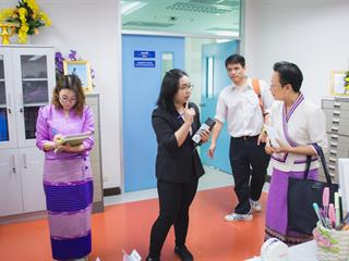ผู้บริหารและบุคลากรคณะศิลปศาสตร์,มหาวิทยาลัยพะเยาได้ต้อนรับ,อาจารย์,จีรนันท์,ทองเจริญ,จากคณะสิ่งแวดล้อมและทรัพยากรศาสตร์,มหาวิทยาลัยมหิดล