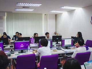 ผู้บริหารและบุคลากรคณะศิลปศาสตร์,มหาวิทยาลัยพะเยาได้ต้อนรับ,อาจารย์,จีรนันท์,ทองเจริญ,จากคณะสิ่งแวดล้อมและทรัพยากรศาสตร์,มหาวิทยาลัยมหิดล