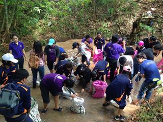กองกลาง,ม.พะเยา,ร่วมสร้างฝายชะลอน้ำ,ตามรอยพ่อสืบสานพระราชปณิธานในหลวงรัชกาลที่,๙