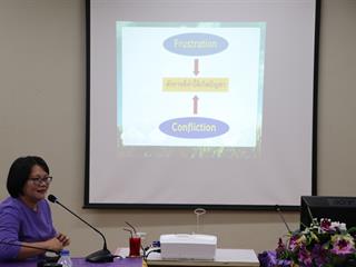 คณะรัฐศาสตร์และสังคมศาสตร์,มหาวิทยาลัยพะเยา,ดำเนินโครงการส่งเสริมและพัฒนากิจการนิสิต,กิจกรรมที่,2,“เพิ่มประสิทธิภาพอาจารย์ที่ปรึกษา”,