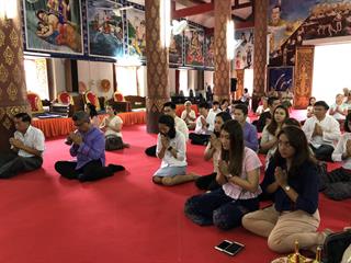 มหาวิทยาลัยพะเยา,ถวายธรรมมาสน์,วัดแม่ขะจาน