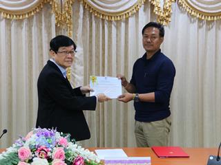 โครงการมอบเงินรางวัลและเกียรติบัตรนิสิตสหกิจศึกษา