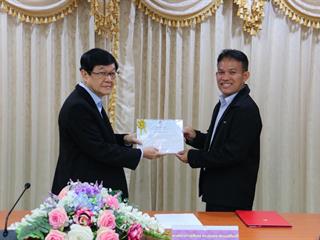 คณะวิทยาศาสตร์การแพทย์,ขอแสดงความยินดีกับอาจารย์และนิสิตที่ได้รับรางวัลสหกิจศึกษาดีเด่น,มหาวิทยาลัยพะเยา,ประจำปี,2560