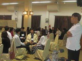 อบรมเชิงปฏิบัติการเพื่อพัฒนาทักษะ,PLC,(Professional,learning,community)เเละการออกแบบ,RBL,(research,based,learning),SEEM,แก่ครูในโครงการเพาะพันธุ์ปัญญา