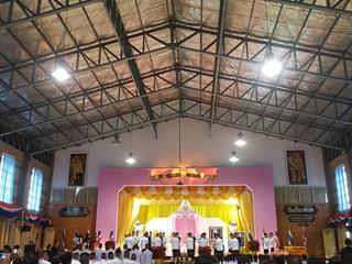 รองอธิการบดีฝ่ายกิจการพิเศษ,มหาวิทยาลัยพะเยา,เข้าร่วมงานวันเกียรติยศ,พร้อมพิธีประดับเครื่องหมายและหมวกเครื่องแบบราชพิธี,ให้กับนักเรียนชั้นมัธยมศึกษาปีที่,1,และปีที่,4,ใหม่,โรงเรียนเฉลิมพระเกียรติสมเด็จพระศรีนครินทร์,พะเยา