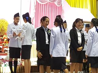 รองอธิการบดีฝ่ายกิจการพิเศษ,มหาวิทยาลัยพะเยา,เข้าร่วมงานวันเกียรติยศ,พร้อมพิธีประดับเครื่องหมายและหมวกเครื่องแบบราชพิธี,ให้กับนักเรียนชั้นมัธยมศึกษาปีที่,1,และปีที่,4,ใหม่,โรงเรียนเฉลิมพระเกียรติสมเด็จพระศรีนครินทร์,พะเยา
