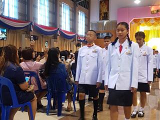 รองอธิการบดีฝ่ายกิจการพิเศษ,มหาวิทยาลัยพะเยา,เข้าร่วมงานวันเกียรติยศ,พร้อมพิธีประดับเครื่องหมายและหมวกเครื่องแบบราชพิธี,ให้กับนักเรียนชั้นมัธยมศึกษาปีที่,1,และปีที่,4,ใหม่,โรงเรียนเฉลิมพระเกียรติสมเด็จพระศรีนครินทร์,พะเยา
