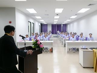 ศ.รพ.มพ.,จัดอบรมพยาบาลใหม่,เตรียมความพร้อมให้บริการงานสุขภาพ