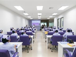 ศ.รพ.มพ.,จัดอบรมพยาบาลใหม่,เตรียมความพร้อมให้บริการงานสุขภาพ