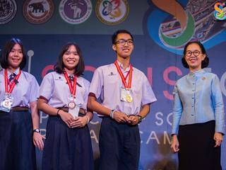 นักเรียนโรงเรียนสาธิตฯ,ได้รับรางวัลในงาน,“8,th,SCiUS,Forum”,