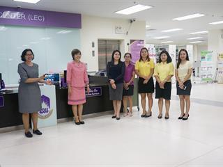 คณาจารย์,และนักเรียนชั้นมัธยมศึกษา,ปีที่,4,โรงเรียนสาธิต,มหาวิทยาลัยพะเยา,เข้าศึกษาการใช้บริการ,และเยี่ยมชมศูนย์บรรณสารและสื่อการศึกษา,มหาวิทยาลัยพะเยา,