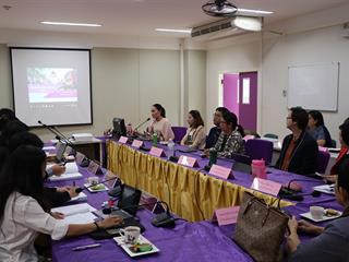 คณะรัฐศาสตร์และสังคมศาสตร์,มหาวิทยาลัยพะเยา,ดำเนินโครงการประกันคุณภาพการศึกษาภายในระดับหลักสูตร