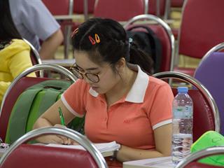 นิสิตระดับปริญญาโทและปริญญาเอก,คณะศิลปศาสตร์,มหาวิทยาลัยพะเยา,รายงานความก้าวหน้าวิจัยและอบรมเชิงปฏิบัติการเขียนรายงานการวิจัย