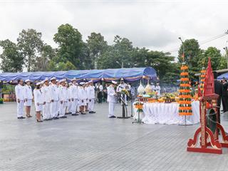 ครบรอบ,8,ปี,แห่งการสถาปนามหาวิทยาลัยพะเยา,,“8,ปีแห่งปัญญา,สร้างสรรค์และพัฒนาสู่ชุมชน”