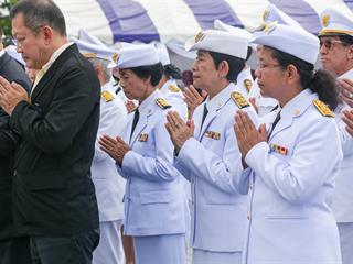 ครบรอบ,8,ปี,แห่งการสถาปนามหาวิทยาลัยพะเยา,,“8,ปีแห่งปัญญา,สร้างสรรค์และพัฒนาสู่ชุมชน”