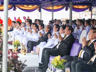 ครบรอบ,8,ปี,แห่งการสถาปนามหาวิทยาลัยพะเยา,,“8,ปีแห่งปัญญา,สร้างสรรค์และพัฒนาสู่ชุมชน”
