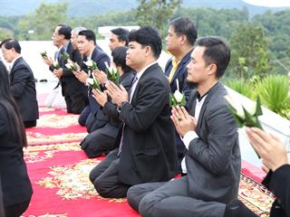 มหาวิทยาลัยพะเยา,จัดพิธีสักการะบูชาพระพุทธภุชคารักษ์,พระพุทธรูปประจำมหาวิทยาลัยพะเยาและพิธีสักการะสมเด็จพระนเรศวรมหาราช