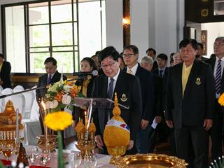 มหาวิทยาลัยพะเยา,จัดพิธีสักการะบูชาพระพุทธภุชคารักษ์,พระพุทธรูปประจำมหาวิทยาลัยพะเยาและพิธีสักการะสมเด็จพระนเรศวรมหาราช