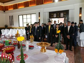 มหาวิทยาลัยพะเยา,จัดพิธีสักการะบูชาพระพุทธภุชคารักษ์,พระพุทธรูปประจำมหาวิทยาลัยพะเยาและพิธีสักการะสมเด็จพระนเรศวรมหาราช